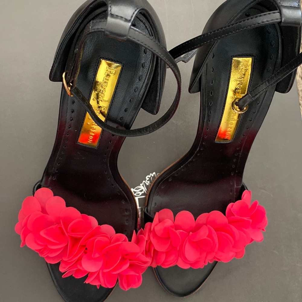 Rupert Sanderson heel with pink flower pedal detail